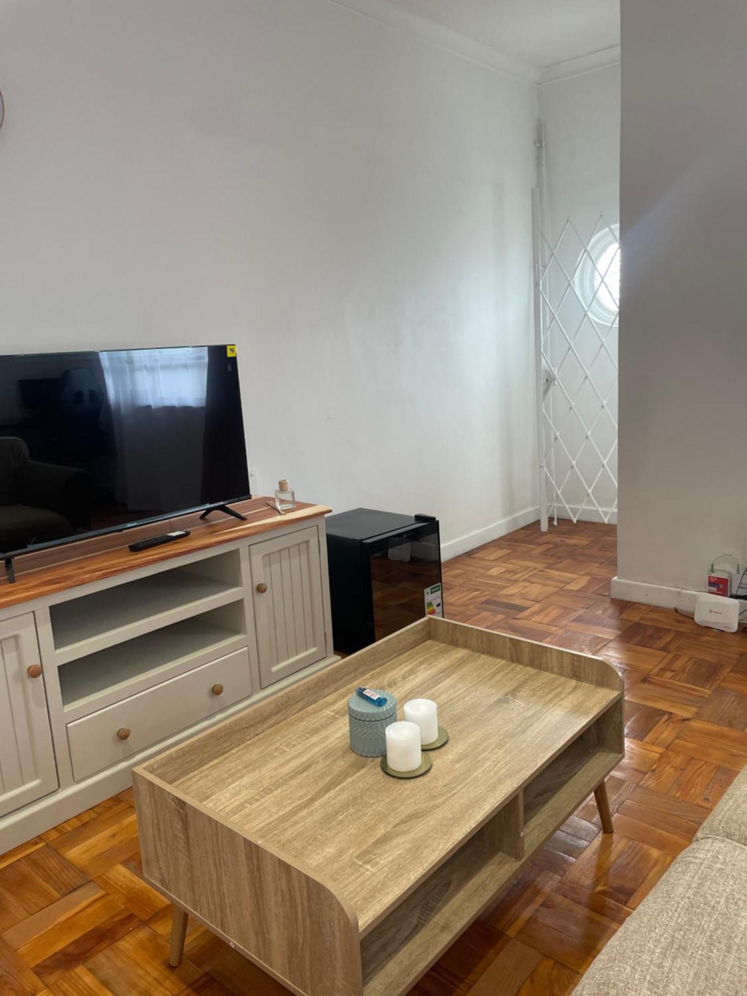 Tranquil 1-bedroom In Rondebosch * Cape Town