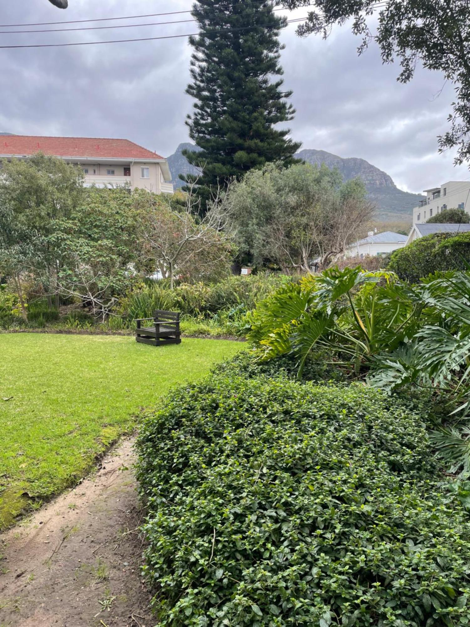 Tranquil 1-bedroom In Rondebosch Apartment Cape Town