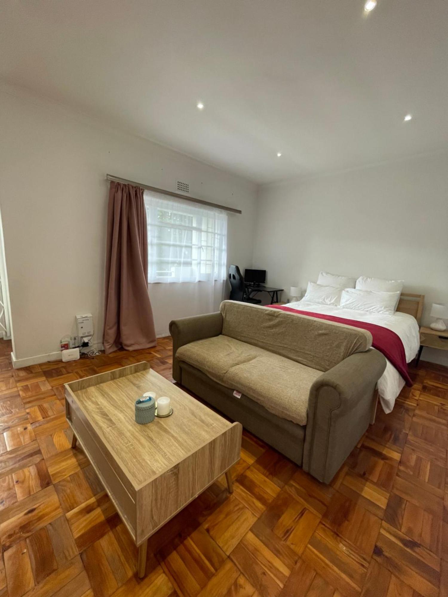 Tranquil 1-bedroom In Rondebosch Apartment